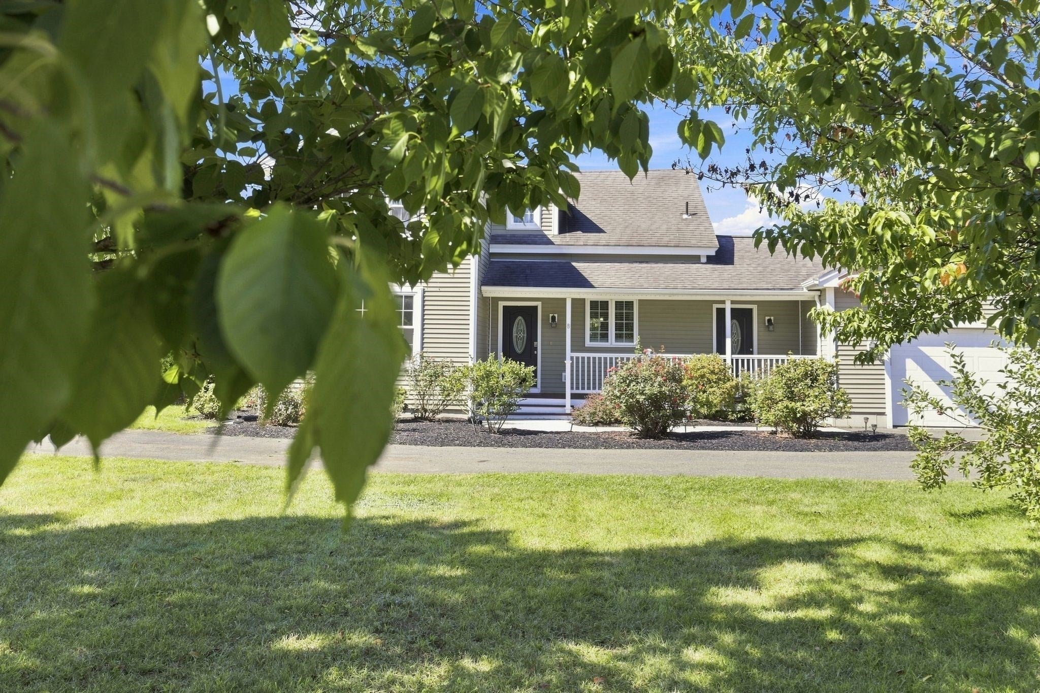 8 Caddyshack Dr, Chicopee, MA Photo #41