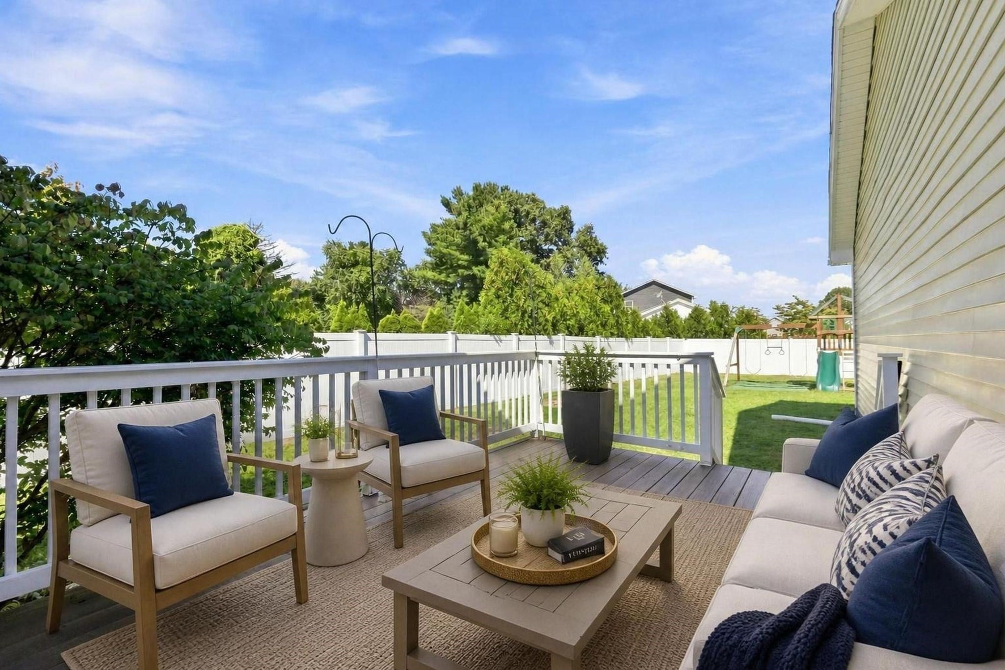 8 Caddyshack Dr, Chicopee, MA Photo #35