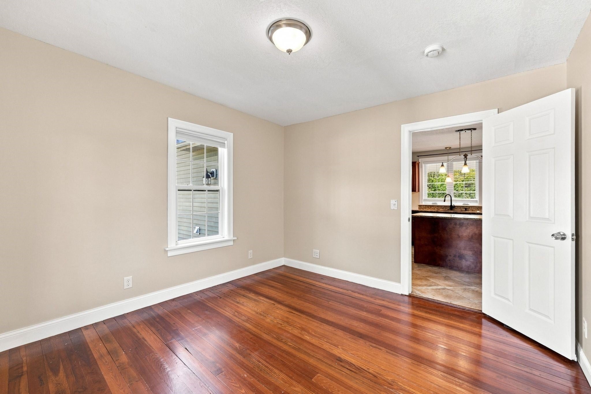8 Caddyshack Dr, Chicopee, MA Photo #21