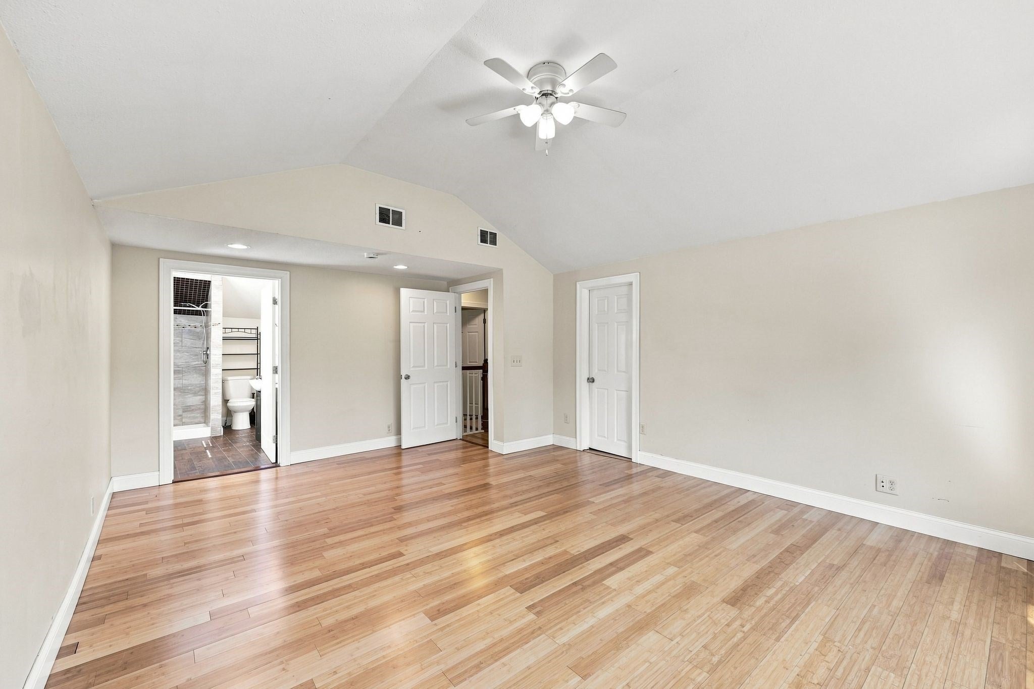 8 Caddyshack Dr, Chicopee, MA Photo #29