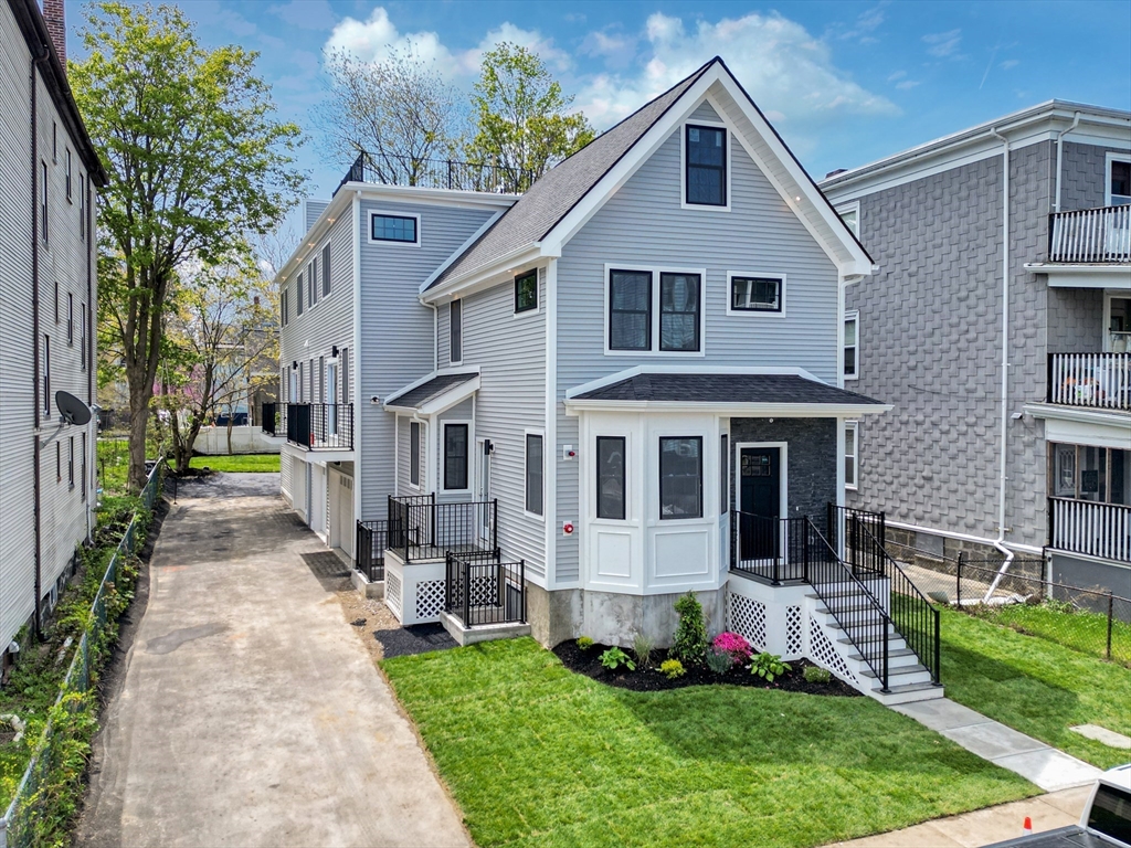 112 Armandine Street 2