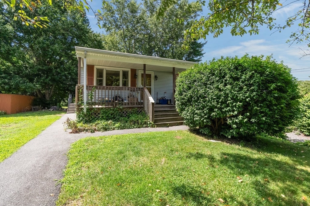 127 Kenmar Dr, Somerset, MA, 127 Kenmar Dr, Somerset, MA Photo #2