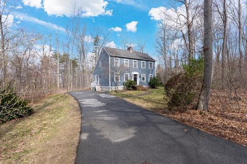 Photo of 6 Walker Pond Rd, Sturbridge, MA 01566 (MLS # 73499611)