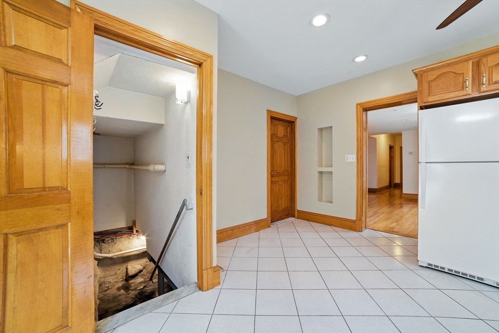 371 Cherry St.