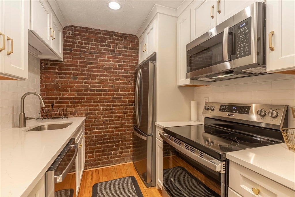 462 Beacon St #22, Boston, MA, 462 Beacon St #22, Boston, MA Photo #17