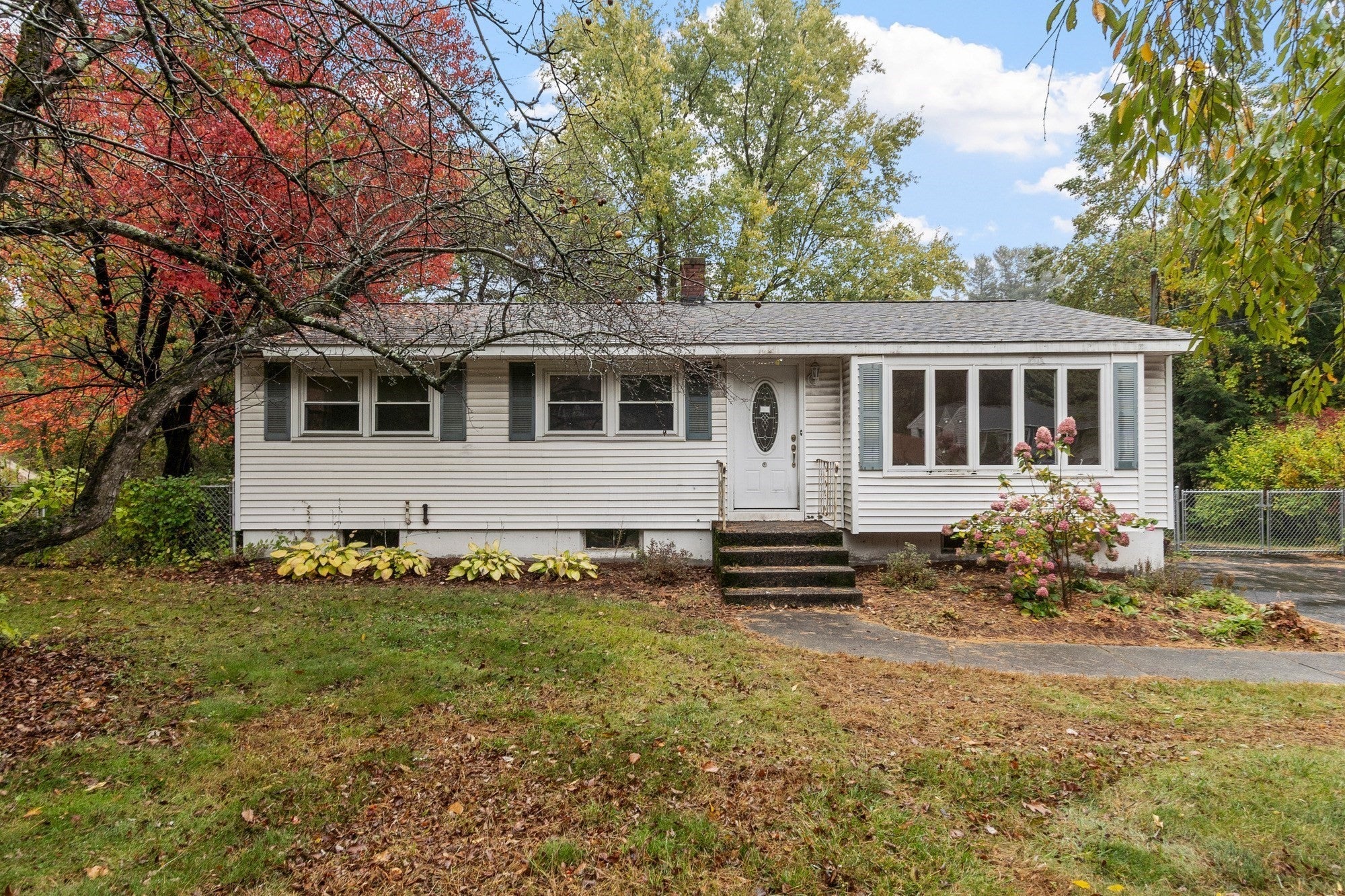 1106 Wachusett St, Holden, MA Photo #1