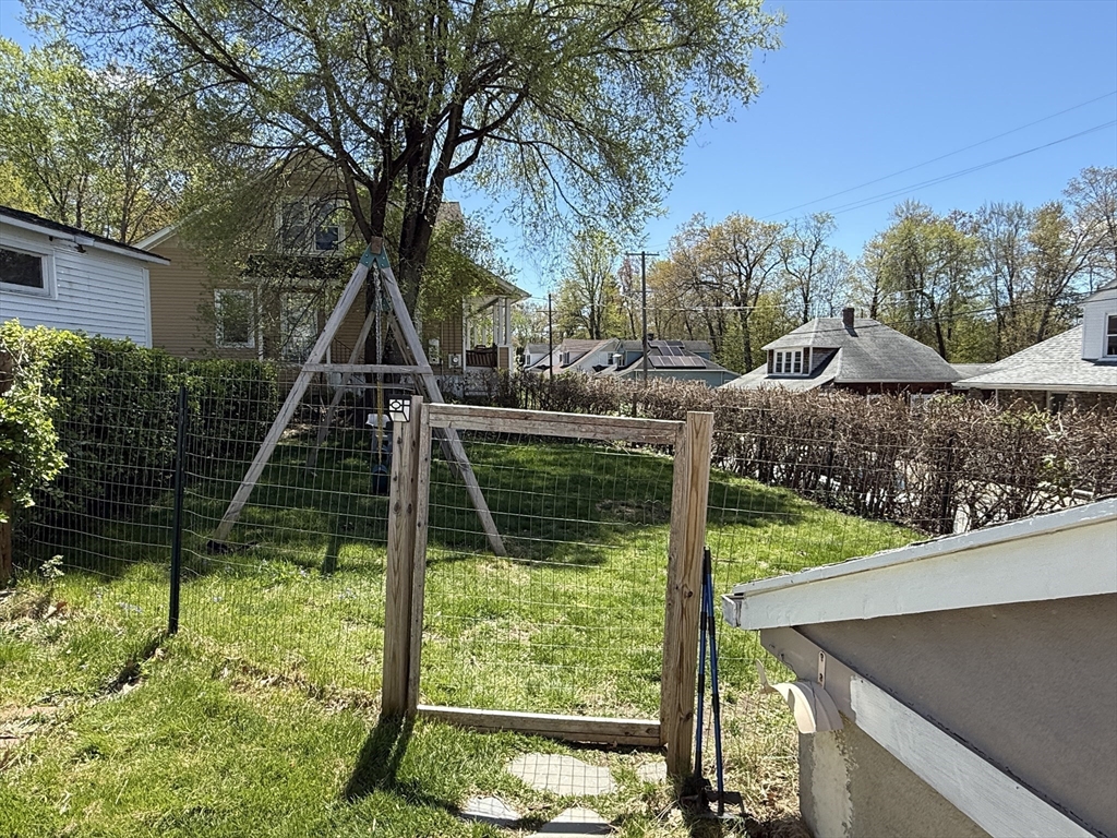 169 Pratt Road, Fitchburg, MA Photo #31