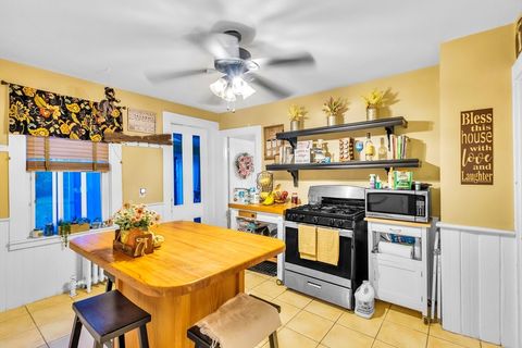 9 Cherry St Southborough MA 01772