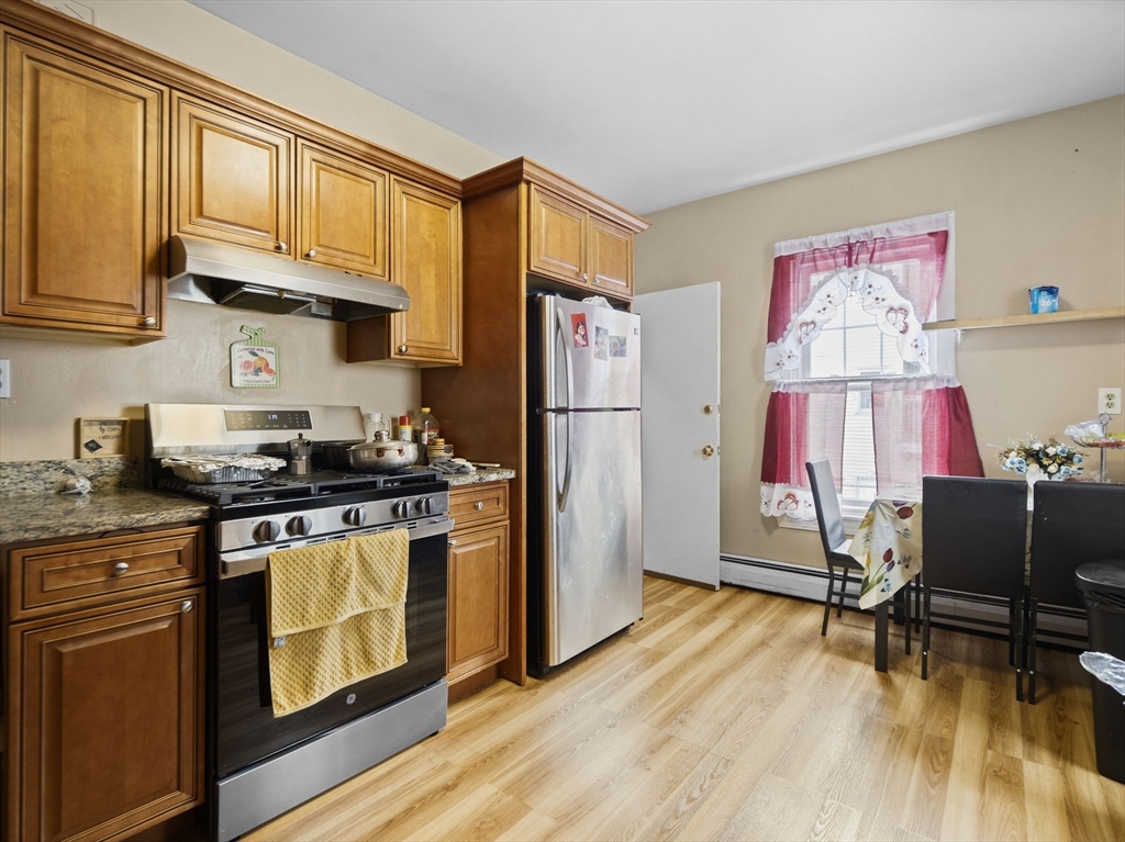 Boston, Massachusetts 02121, United States, 9 Bedrooms Bedrooms, ,3 BathroomsBathrooms,Residential,Active,139321