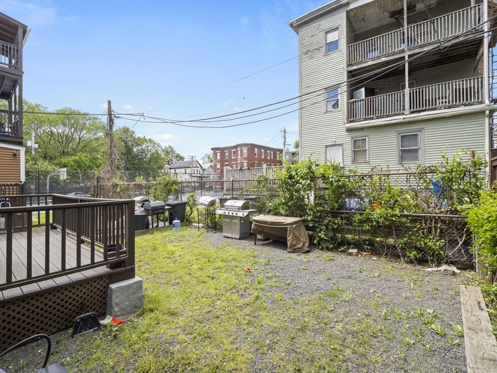 Boston, Massachusetts 02121, United States, 9 Bedrooms Bedrooms, ,3 BathroomsBathrooms,Residential,Active,139321