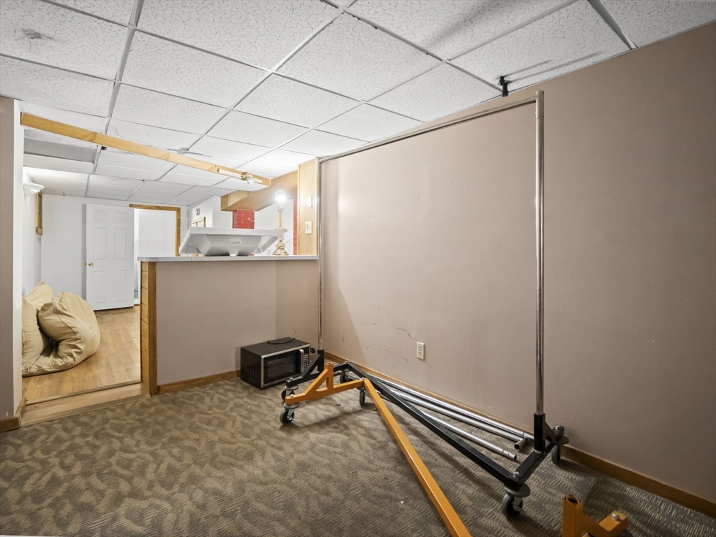 Boston, Massachusetts 02121, United States, 9 Bedrooms Bedrooms, ,3 BathroomsBathrooms,Residential,Active,139321