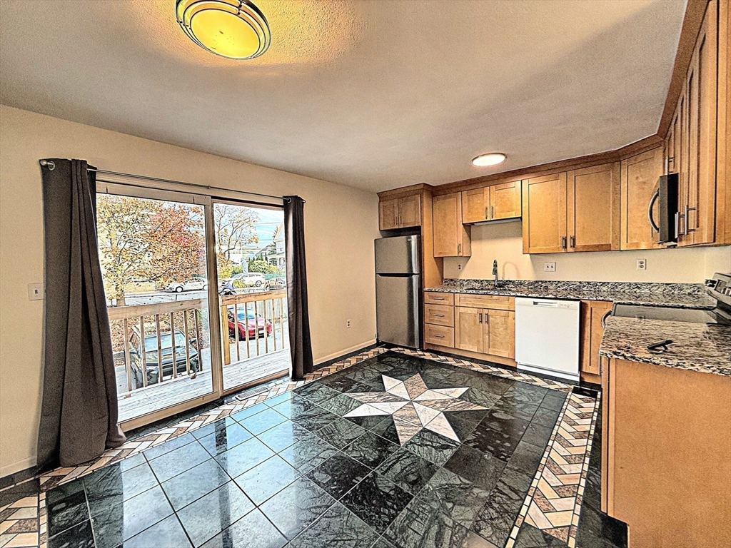 88 Belmont St #88, Lowell, MA Photo #4