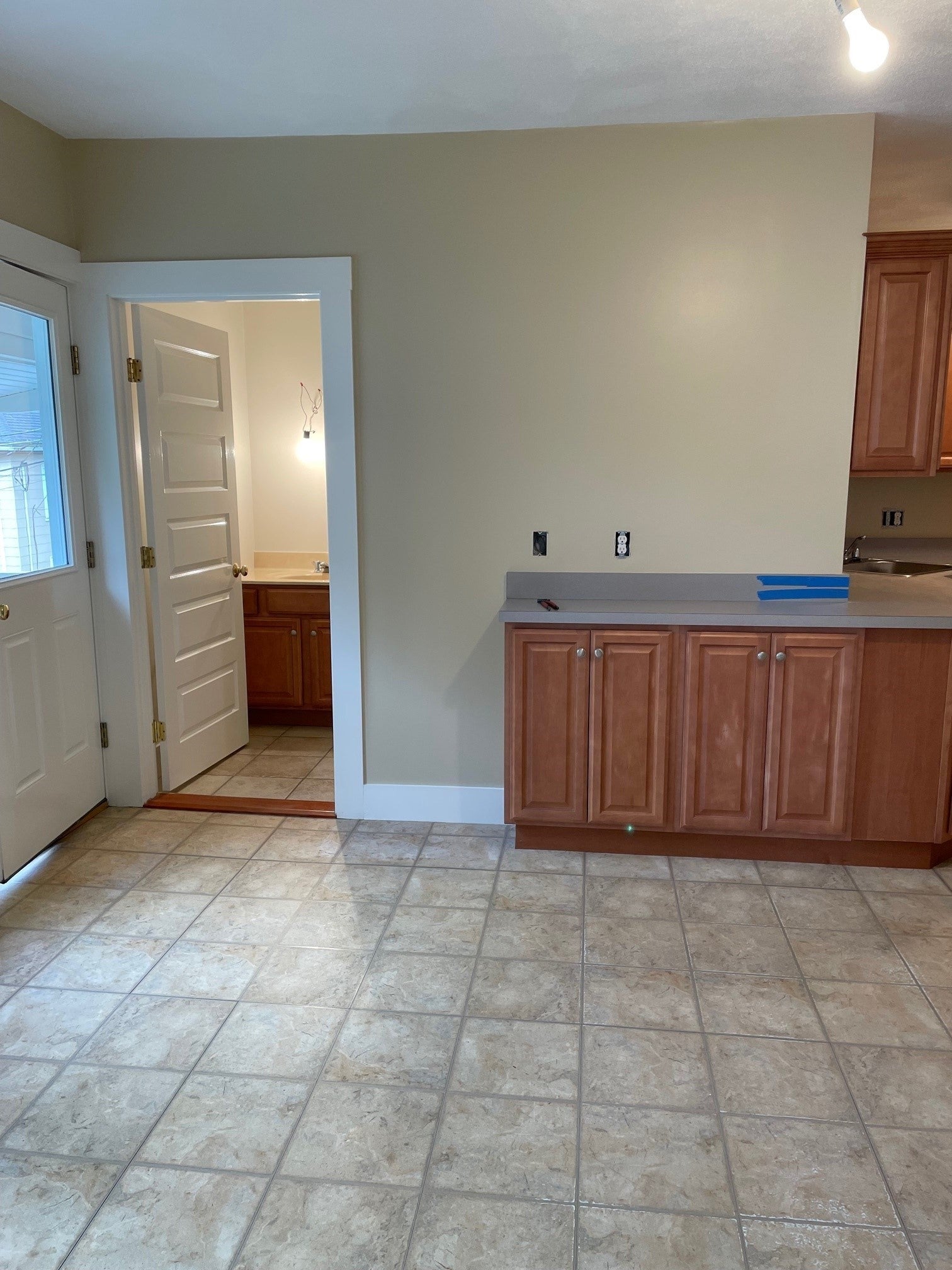 87 Pond St #2, Waltham, MA, 87 Pond St #2, Waltham, MA Photo #4