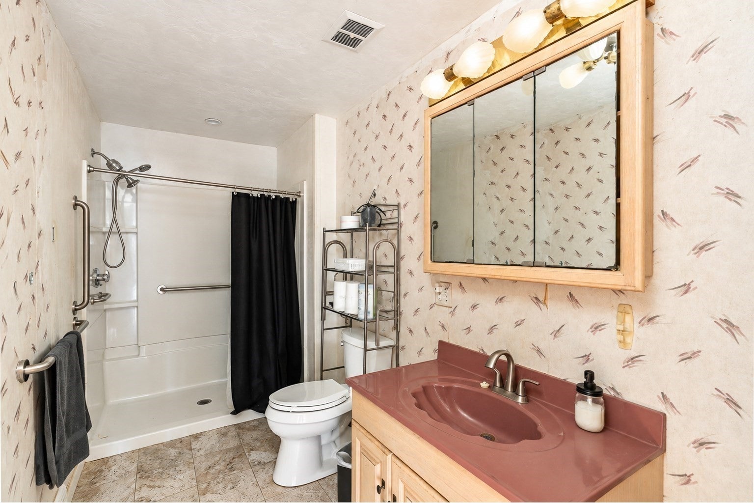 297 Bakerville Rd, Dartmouth, MA, 297 Bakerville Rd, Dartmouth, MA Photo #6