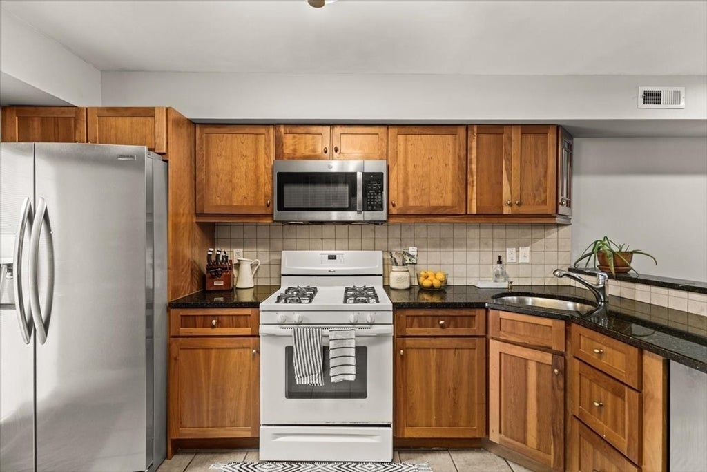 702 Brookline Way #702, Rockland, MA Photo #10