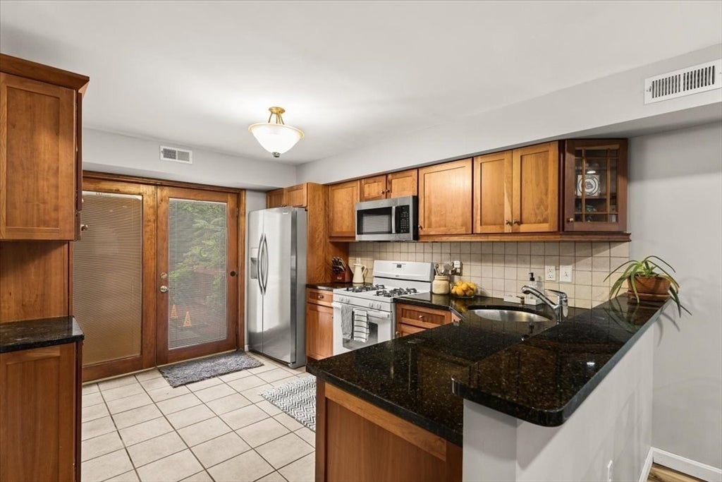 702 Brookline Way #702, Rockland, MA Photo #8