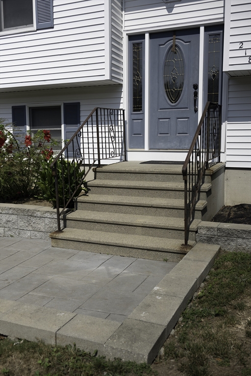 218 Dunbar St