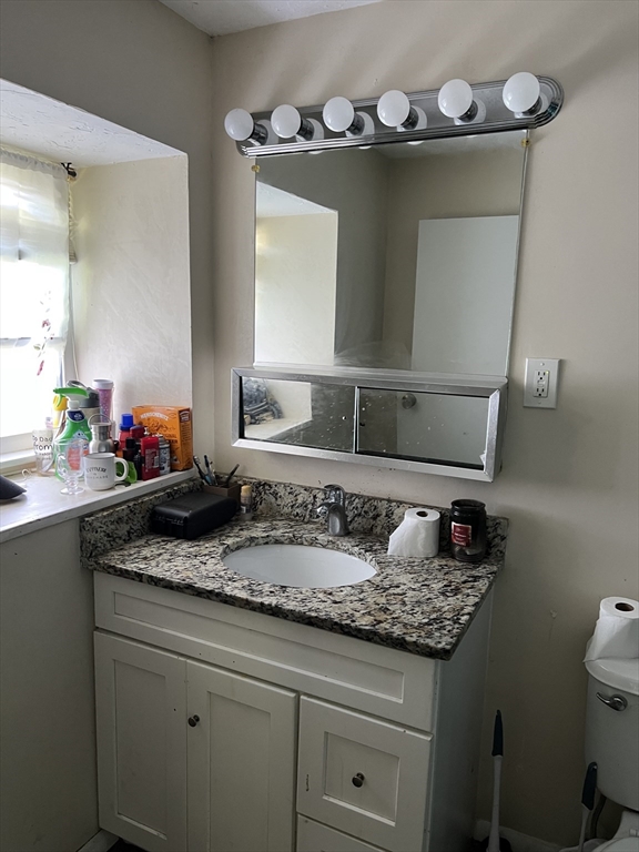 32 Patricia Dr 32