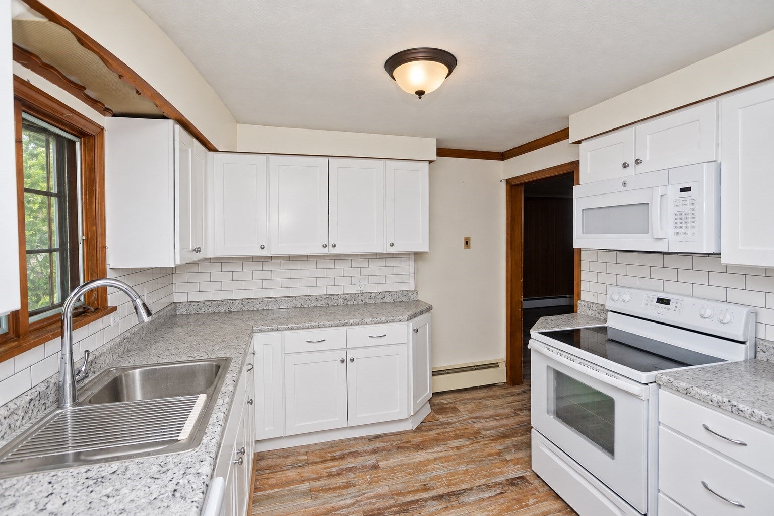 290 Morton St, West Springfield, MA Photo #7