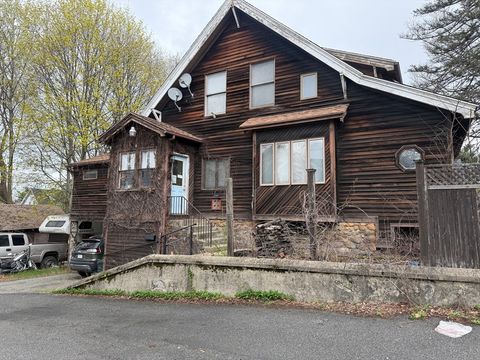 621 Sunderland Rd Worcester MA 01604
