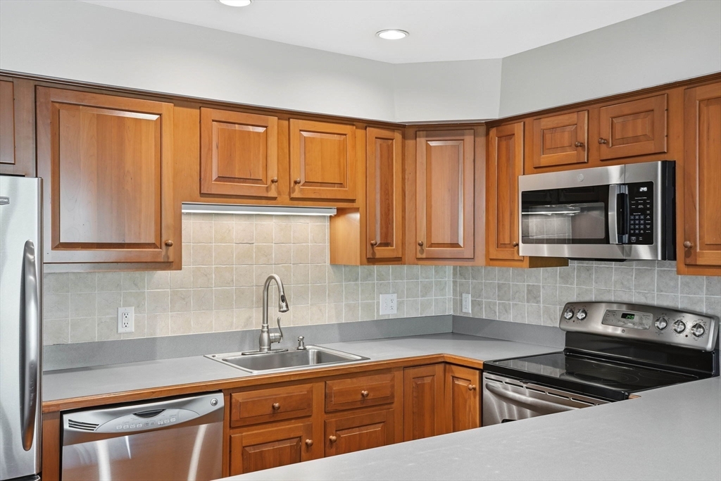 3302 Tuckers Lane #3302, Hingham, MA Photo #8