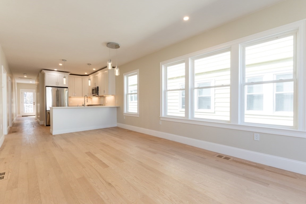 103 Neponset Ave. 103
