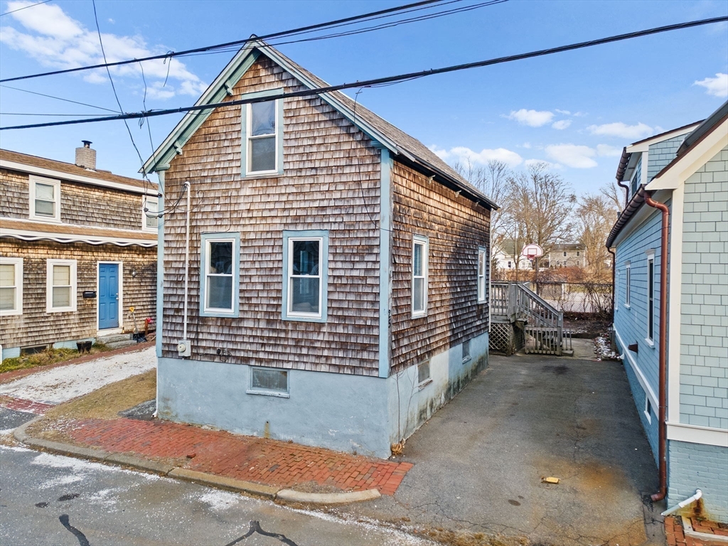 25 Bradford Street