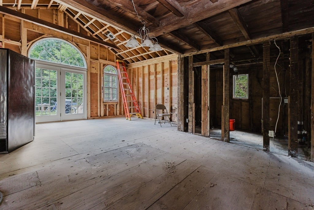 166 Hull St, Hingham, MA, 166 Hull St, Hingham, MA Photo #3