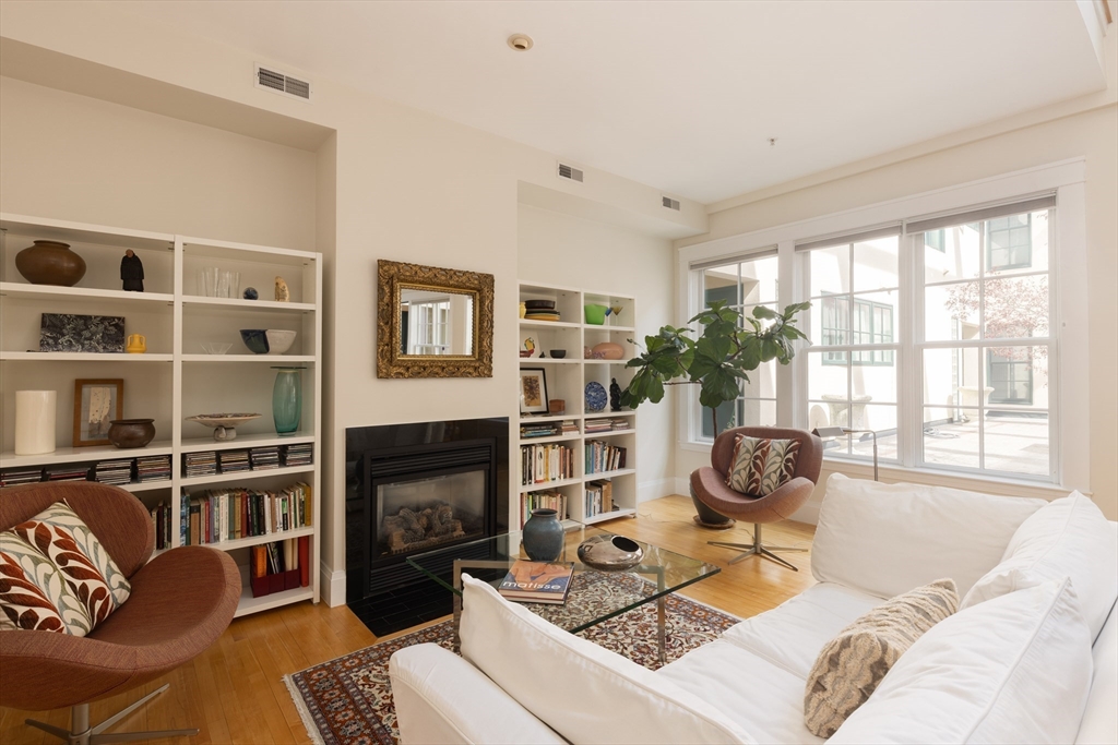98-100 Erie St 13