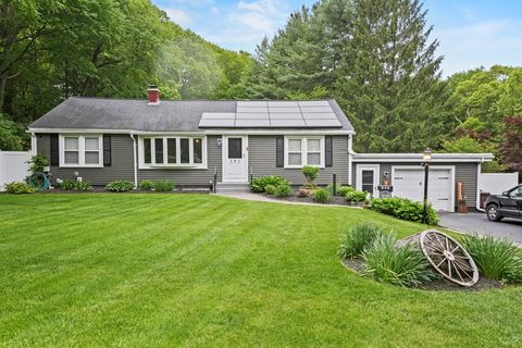 121 Rockland Rd Auburn MA 01501