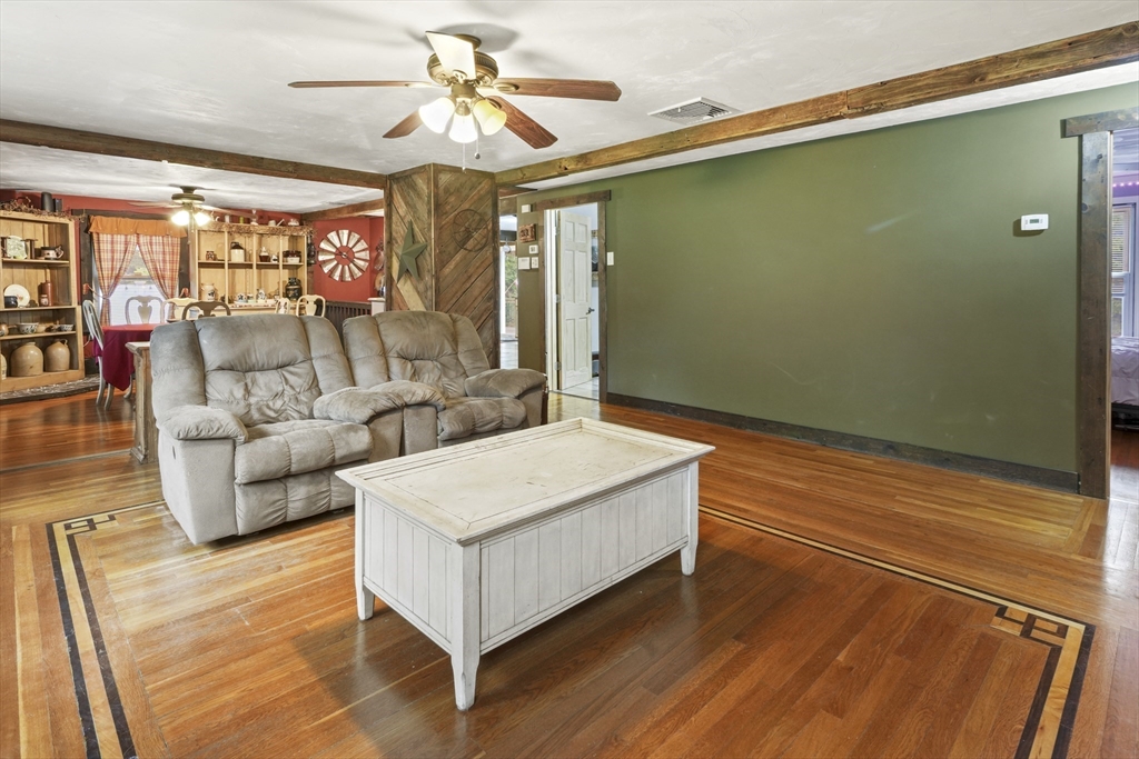 121 Rockland Rd