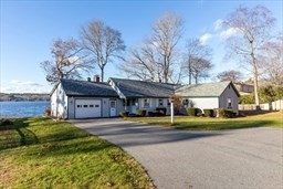 12 Edgewater Dr