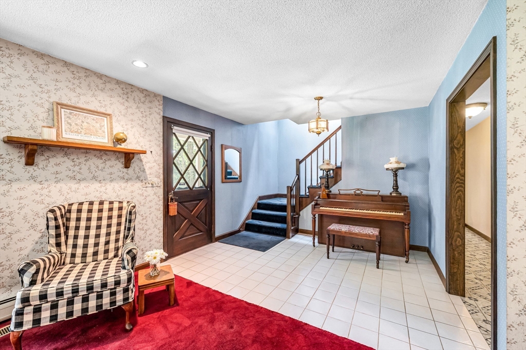 98 Blossom Rd