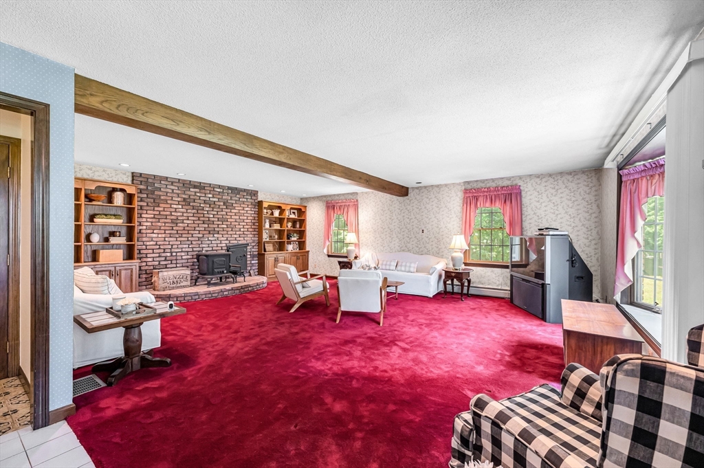 98 Blossom Rd