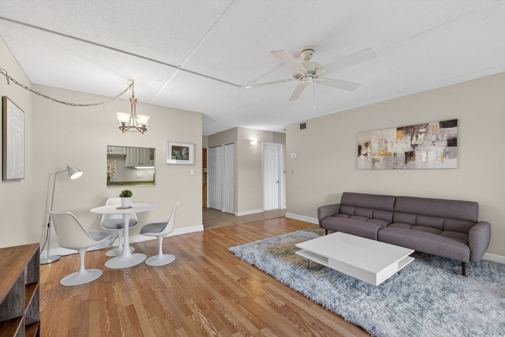 159 Main St 54A