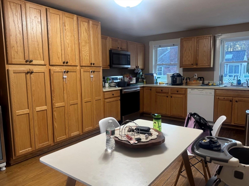 51 James St, Tewksbury, MA Photo #8