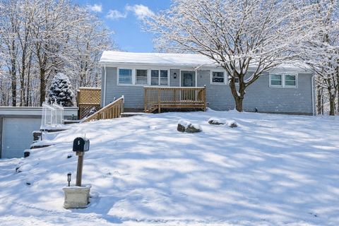 Photo of 5 Karen Way, Rutland, MA 01543 (MLS # 73469445)