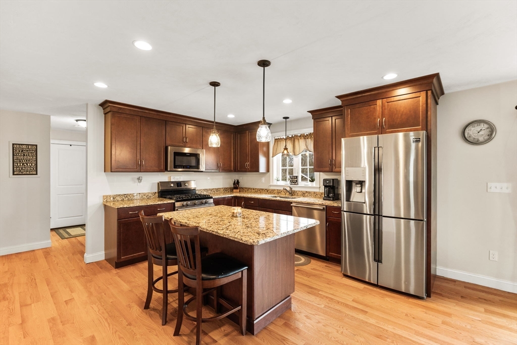 12 Stony Point Dr