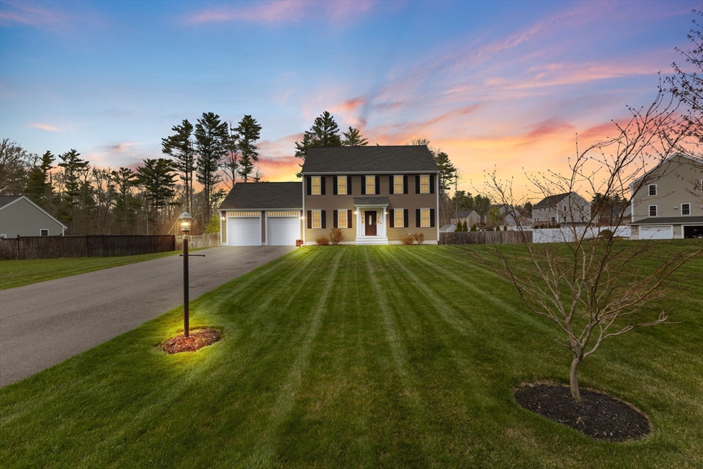 12 Stony Point Dr