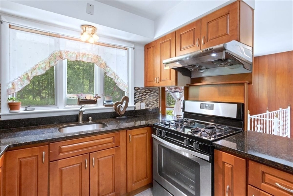 451 Pleasant St