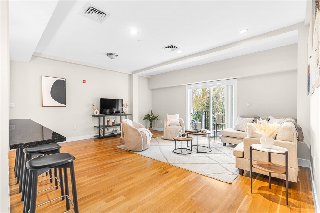 321 Hammond Pond Parkway 103