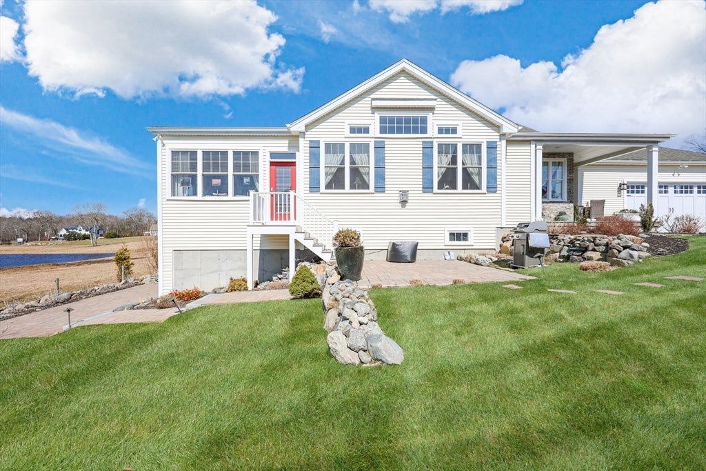 12 Makenzie Drive