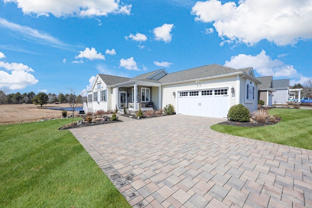 12 Makenzie Drive