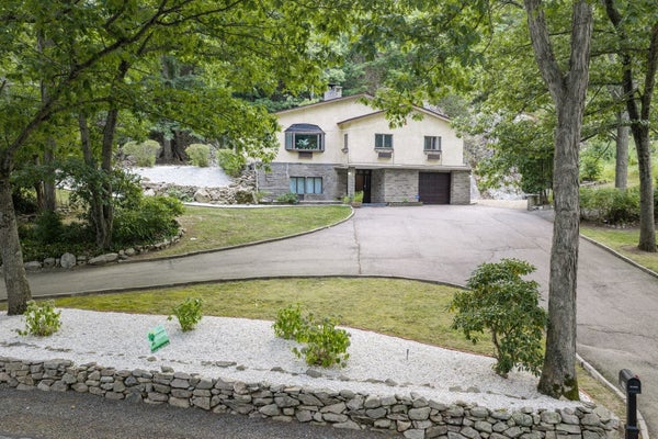 190 HAWES ST, WRENTHAM, MA 02093 - Image 082d8db6849a58c5f8dbbdc4e7a2ff63/1750791156