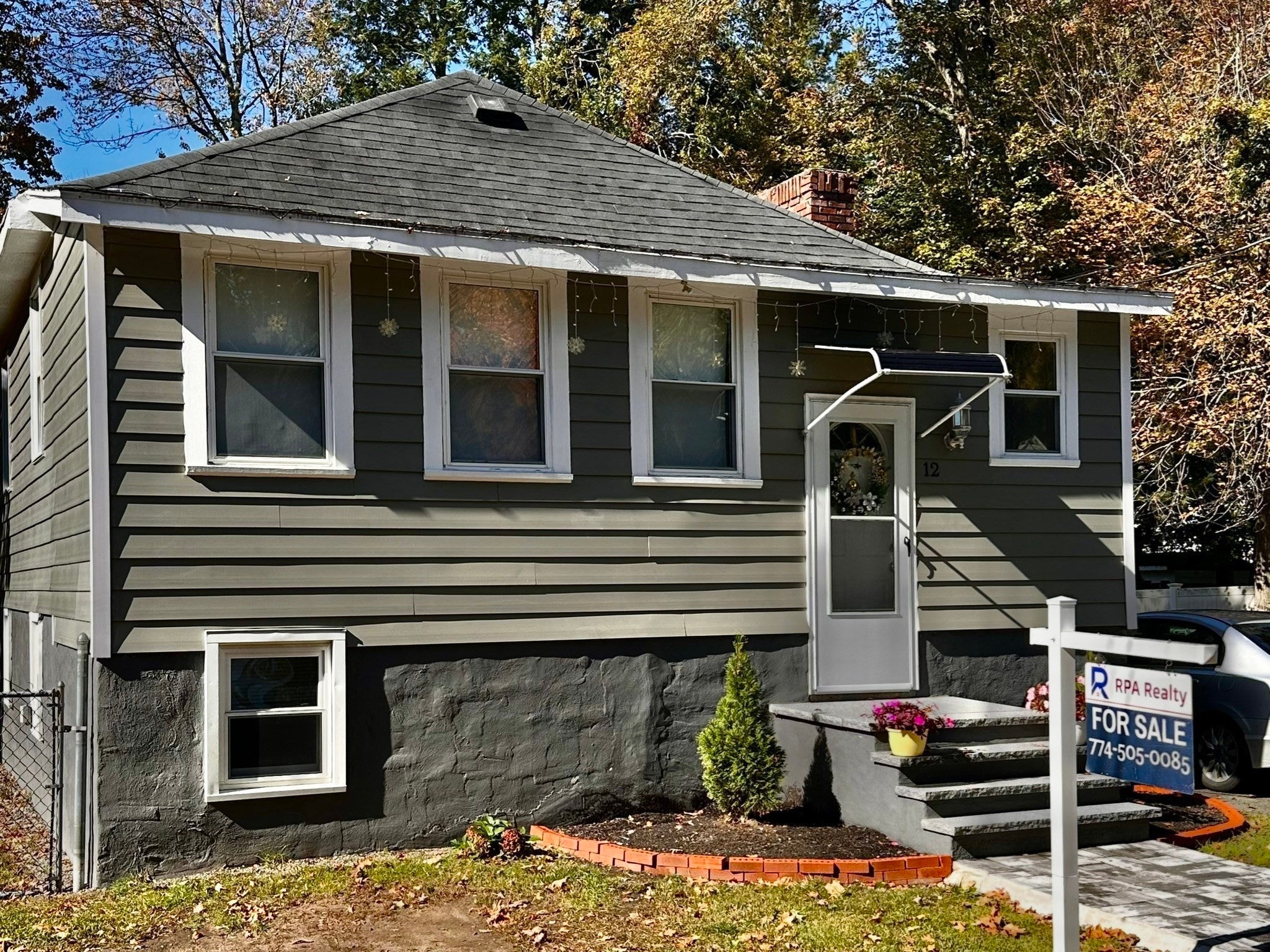 12 Hobson Ave
