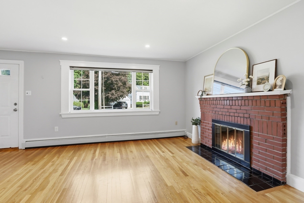 82 Central St, Andover, MA Photo #16