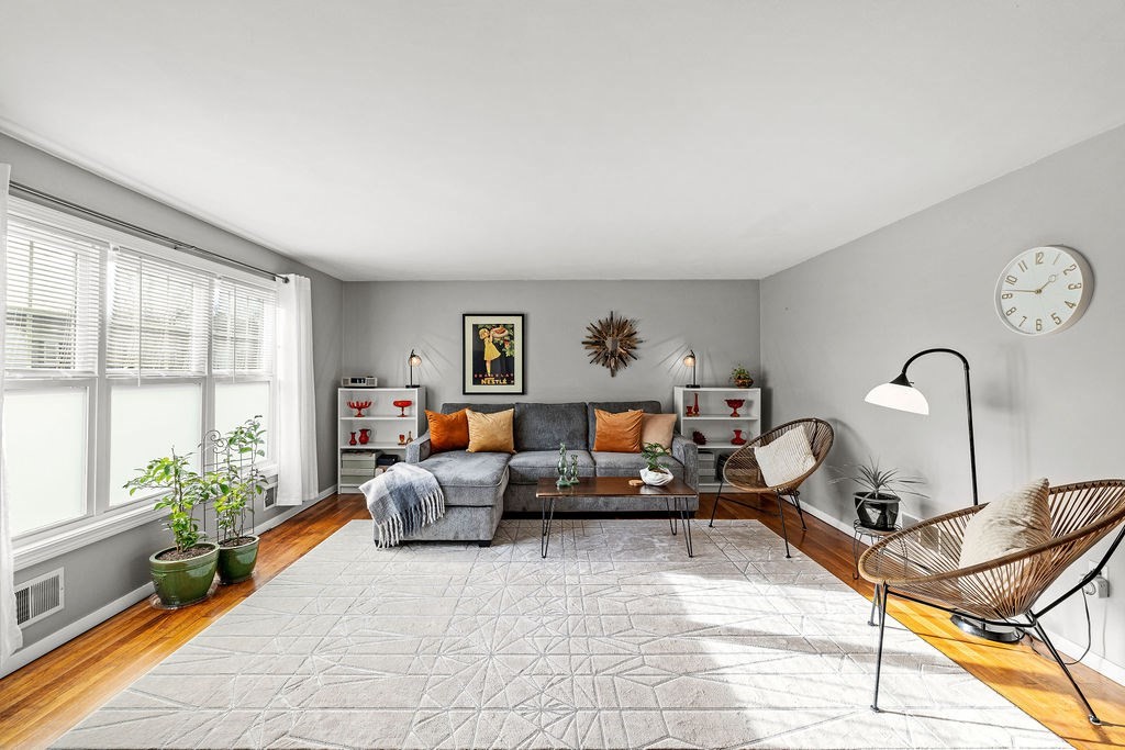 26 Massachusetts Ave