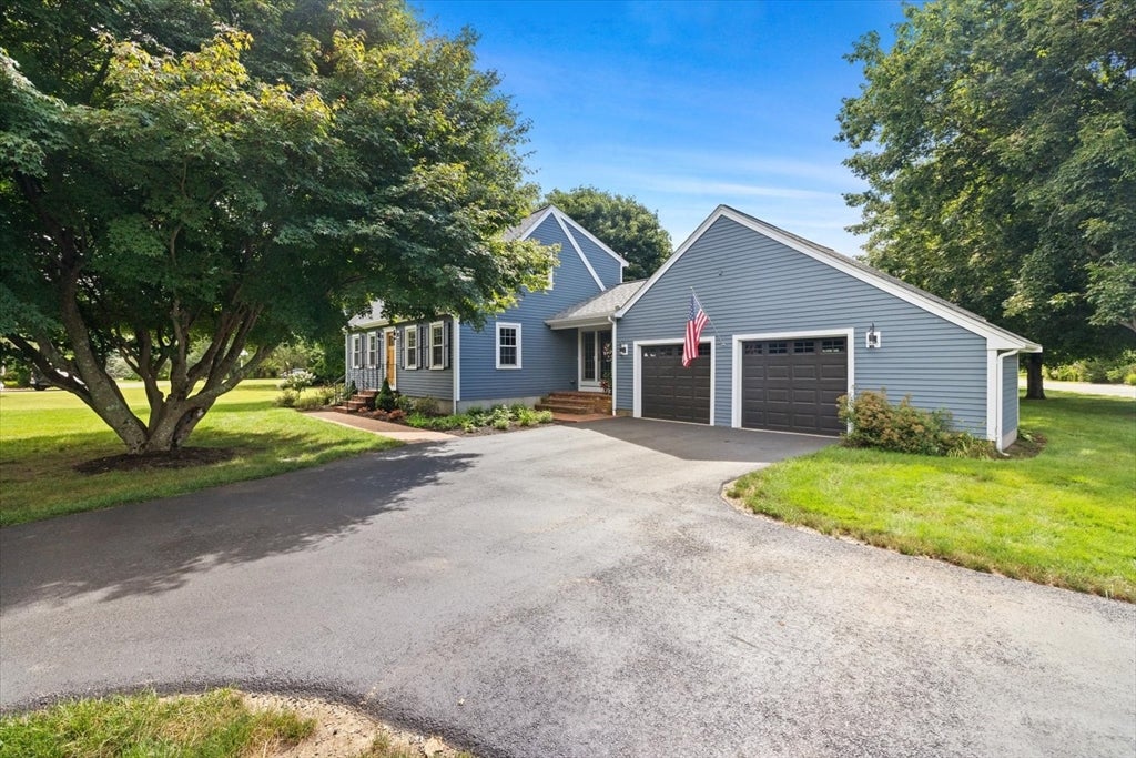 13 Bayview Ave