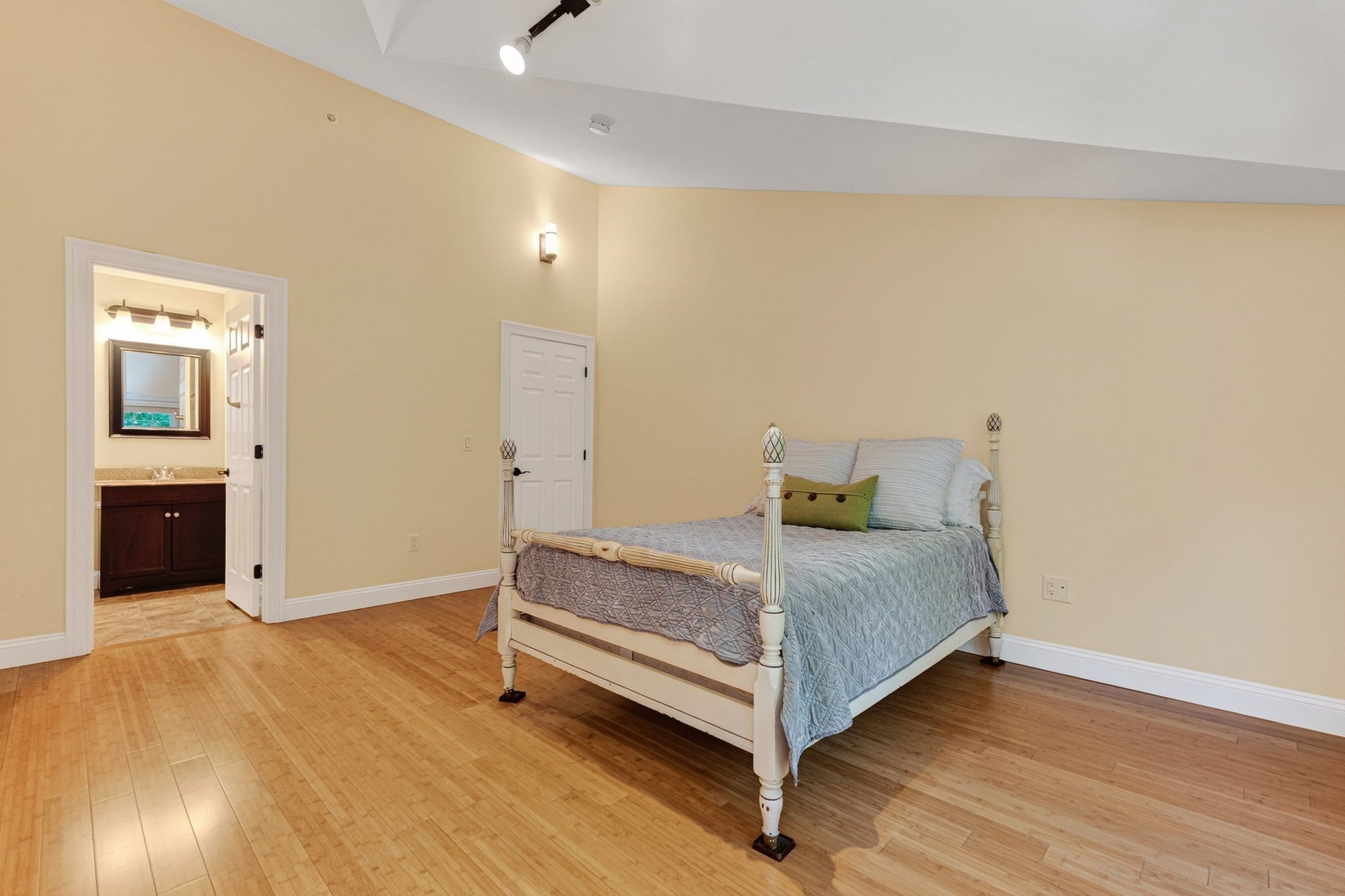 18 Saint Marys Way #18, Marlborough, MA, 18 Saint Marys Way #18, Marlborough, MA Photo #19