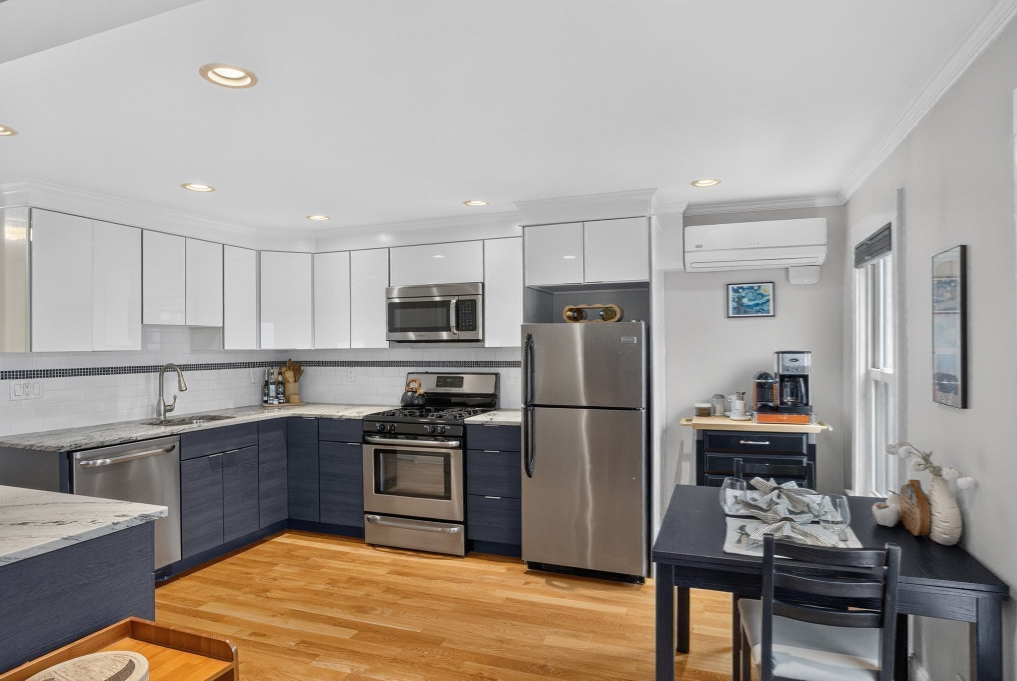 182 Marion St #2, Boston, MA, 182 Marion St #2, Boston, MA Photo #3